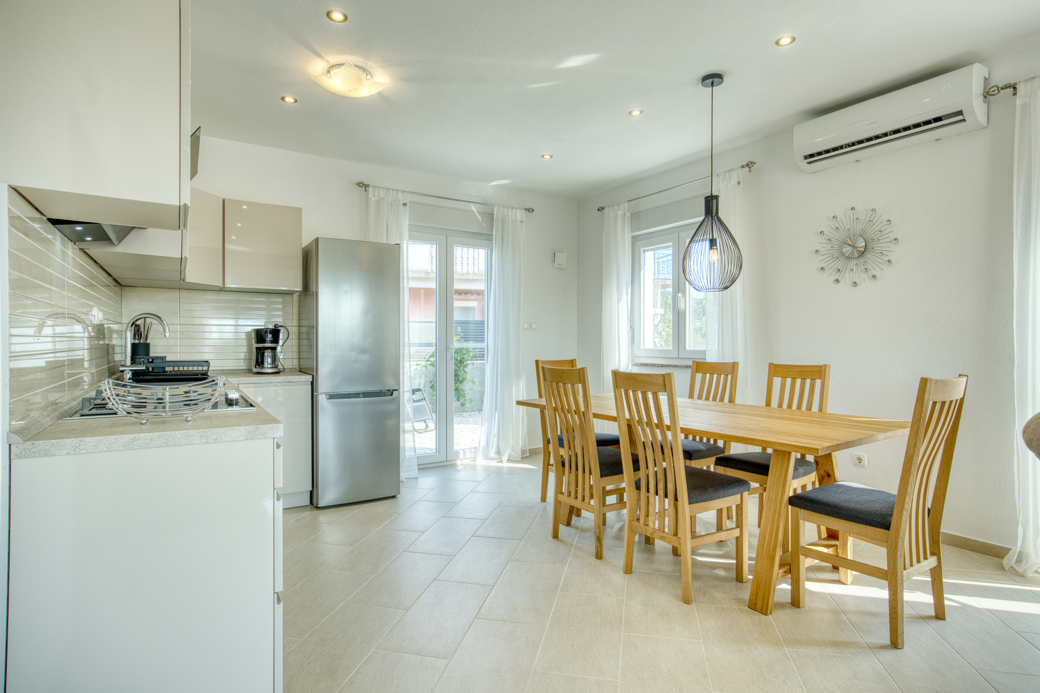 Kitchen with dining table